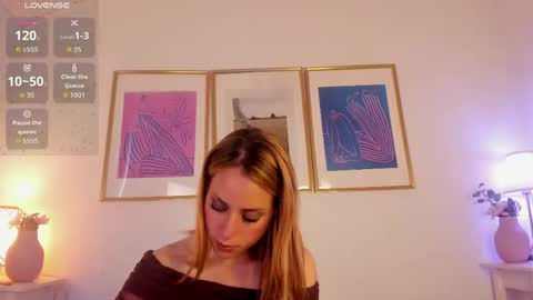 Snapshot of lyana_xz chatting on 05.29.26 LYA online show from 05.29.26