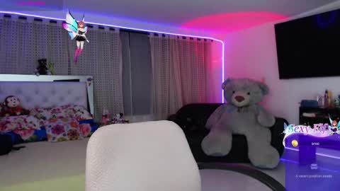 Lyann  online show from 05.15.26