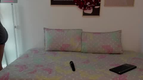  Lycoris  online show from 12.22.25