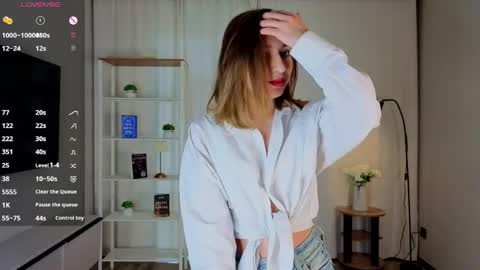 Snapshot of lydaerne chatting on 05.11.26 Call me Liddy Im so new here show me how to get fun here please online show from 05.11.26