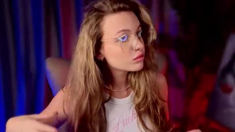 simply Eliza  online show from 09.19.25