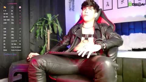 Lyle Bennett Freelance Model online show from 02.03.26