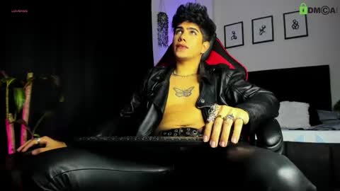 Snapshot of lylebennett_ chatting on 06.22.26 Lyle Bennett Freelance Model online show from 06.22.26