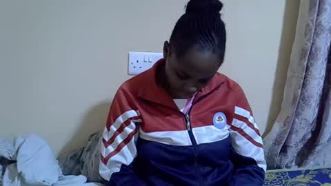 lyn_anna online show from 10.13.25