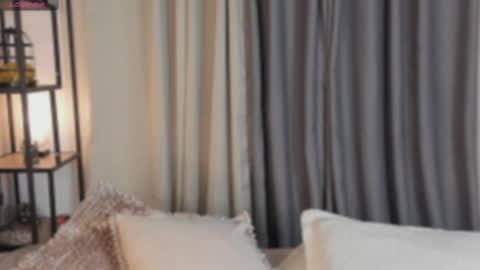 Snapshot of lynda_west chatting on 09.29.25 Lynda online show from 09.29.25