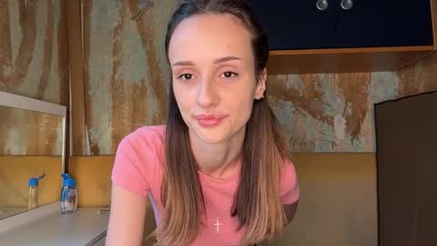 Snapshot of lynettabracht chatting on 05.26.26 Maria online show from 05.26.26