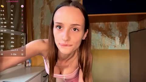Snapshot of lynettabracht chatting on 05.27.26 Maria online show from 05.27.26