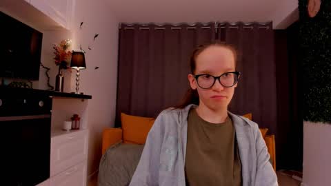 Sara online show from 02.22.25