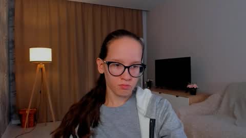 Sara online show from 09.14.25