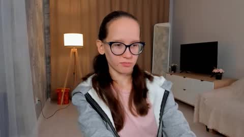 Sara online show from 09.16.25