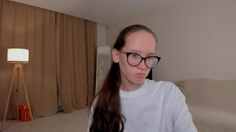 Sara online show from 09.28.25