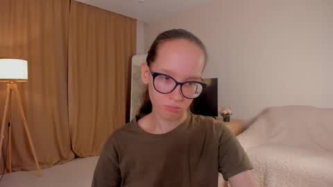 Sara online show from 10.21.25