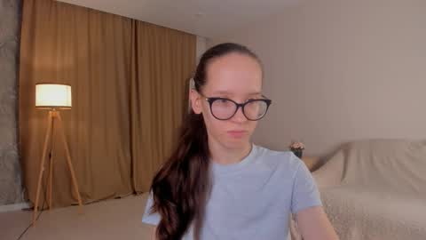 Sara online show from 10.26.25