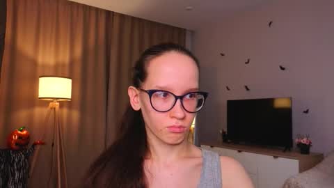 Sara online show from 11.22.25