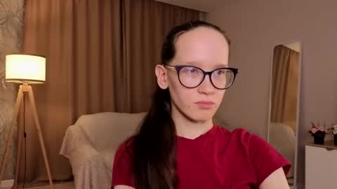 Snapshot of lynettebails chatting on 04.18.26 Sara online show from 04.18.26