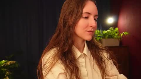 Lynn online show from 10.29.25