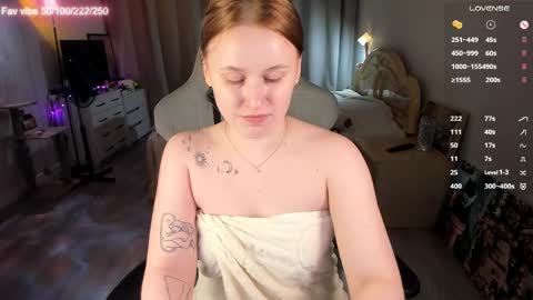 Snapshot of lynne_dawson chatting on 04.19.26 lynne_dawson online show from 04.19.26