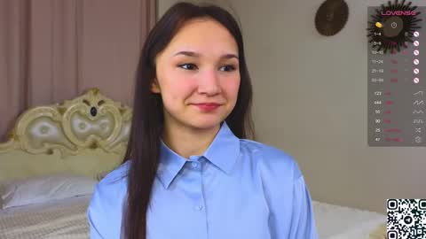 Lola online show from 02.23.25