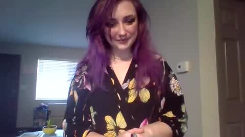 Lynn  online show from 02.15.26