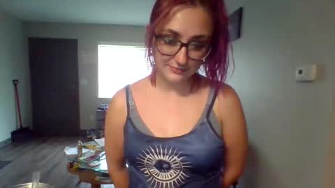 Lynn  online show from 04.15.26