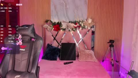    VIVIANA    online show from 12.24.24