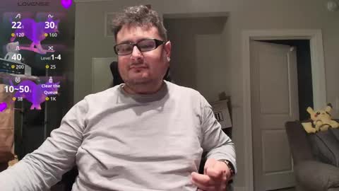 Snapshot of lyxx_2 chatting on 12.18.25 lyxx_2 online show from 12.18.25