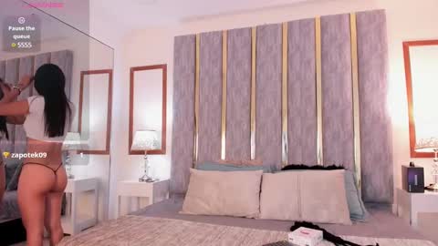 Snapshot of lyzzi_smith01 chatting on 02.24.25 Lizzy smith online show from 02.24.25