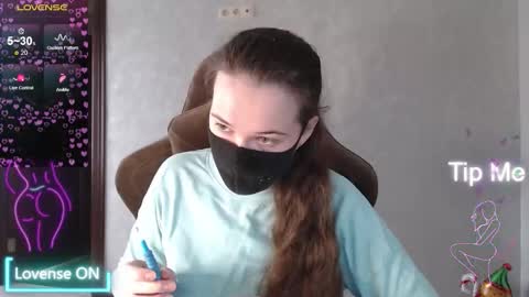 Snapshot of m00n8kiki chatting on 03.10.26 Ksu online show from 03.10.26