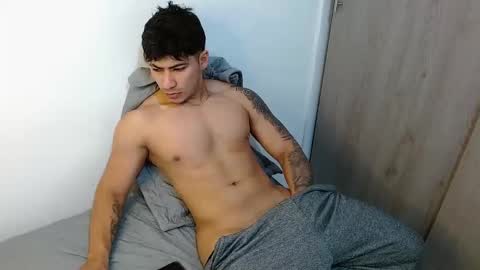 Snapshot of m1chaelx_ chatting on 03.08.26 MICHAEL online show from 03.08.26