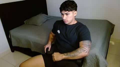 Snapshot of m1chaelx_ chatting on 04.01.26 MICHAEL online show from 04.01.26