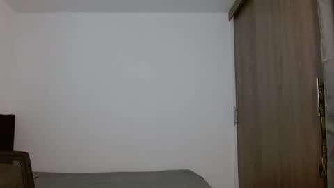 Snapshot of m1chaelx_ chatting on 04.10.26 MICHAEL online show from 04.10.26