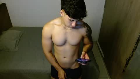 Snapshot of m1chaelx_ chatting on 04.11.26 MICHAEL online show from 04.11.26