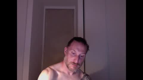 Snapshot of m4rduk81 chatting on 05.28.26 m4rduk online show from 05.28.26