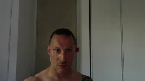 Snapshot of m4rduk81 chatting on 06.17.26 m4rduk online show from 06.17.26