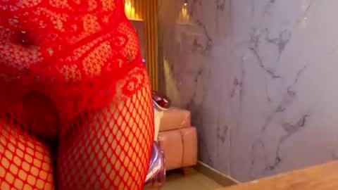 Snapshot of m_eris_s chatting on 10.07.25 Eris online show from 10.07.25