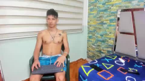 Snapshot of maaster420 chatting on 02.01.25 itgram pezlo josue online show from 02.01.25