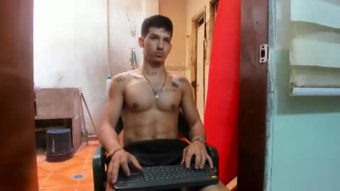Snapshot of maaster420 chatting on 02.06.25 itgram pezlo josue online show from 02.06.25