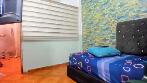 Snapshot of maaster420 chatting on 02.06.25 itgram pezlo josue online show from 02.06.25