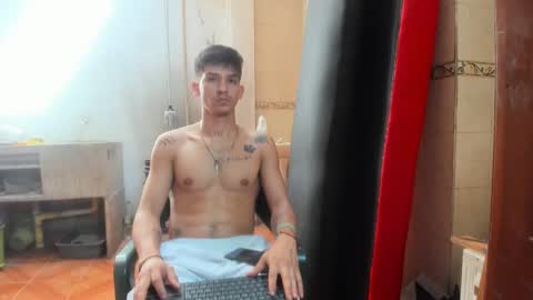 Snapshot of maaster420 chatting on 02.07.25 itgram pezlo josue online show from 02.07.25