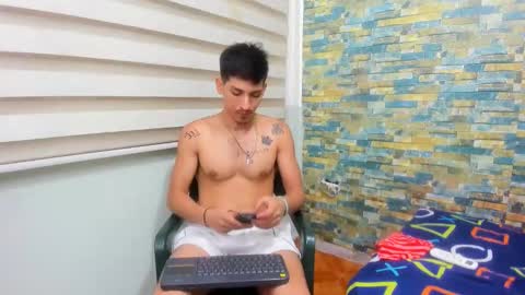 Snapshot of maaster420 chatting on 02.10.25 itgram pezlo josue online show from 02.10.25
