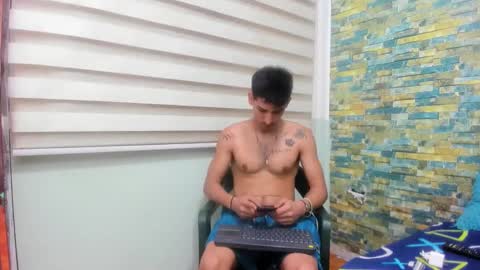 Snapshot of maaster420 chatting on 02.12.25 itgram pezlo josue online show from 02.12.25