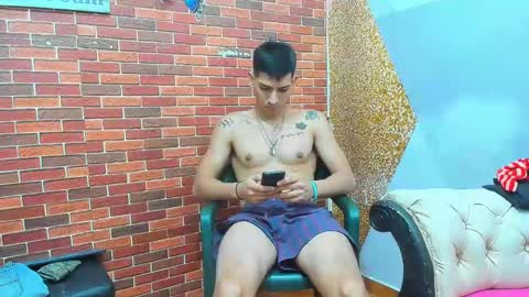 Snapshot of maaster420 chatting on 02.17.25 itgram pezlo josue online show from 02.17.25