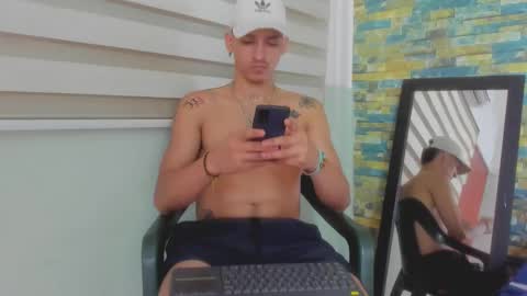 Snapshot of maaster420 chatting on 02.21.25 itgram pezlo josue online show from 02.21.25