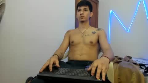 Snapshot of maaster420 chatting on 11.12.25 itgram pezlo josue online show from 11.12.25
