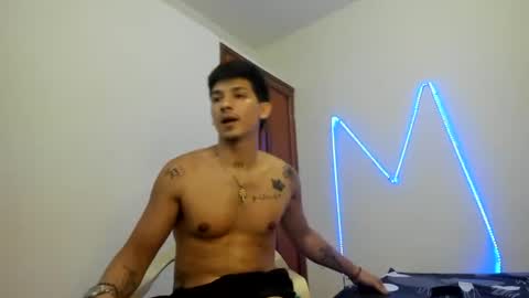 Snapshot of maaster420 chatting on 11.14.25 itgram pezlo josue online show from 11.14.25