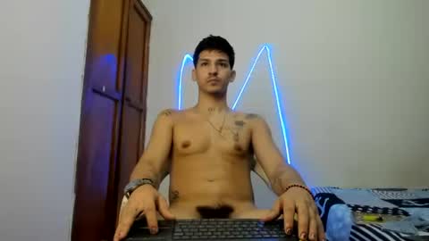 Snapshot of maaster420 chatting on 11.29.25 itgram pezlo josue online show from 11.29.25