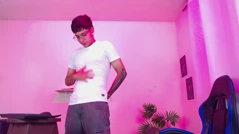 Max online show from 04.09.26