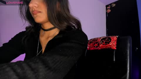 Snapshot of mabel_candy chatting on 12.15.24 Mabel Candy online show from 12.15.24