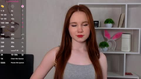 Holly online show from 04.02.26