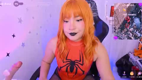 MacarenaIndependent model  online show from 10.20.25